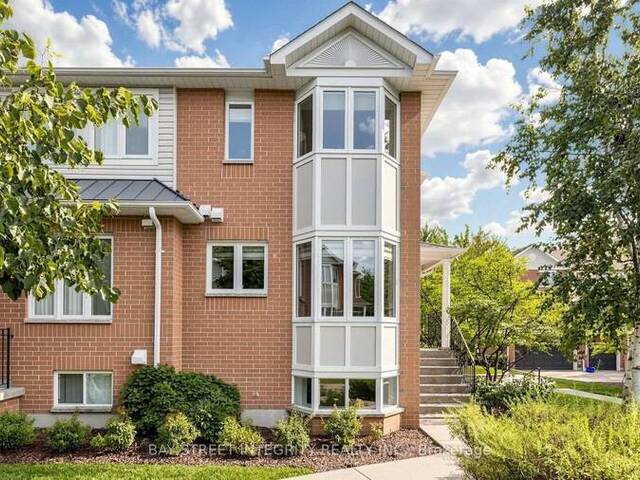 331 - 83 MONDEO DRIVE Toronto Ontario, M1P 5B6 - 4 Bedrooms Condo For Sale