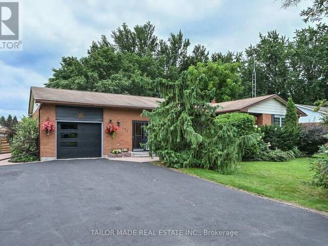171 MURPHY ROAD Angus Ontario, L3W 0A2 - 4 Bedrooms Home For Sale