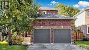 38 IVEAGH DRIVE | Georgina Ontario | Slide Image One