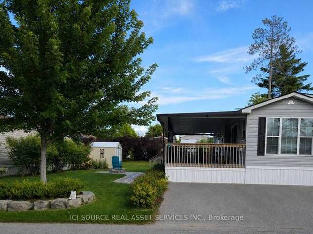 WCL-CT015 - 15 CHIPPEWA TRAIL Wasaga Beach Ontario, L9Z 1X7 - 2 Bedrooms Home For Sale