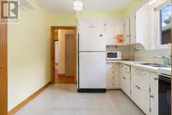 519 DOUGLAS AVENUE | Toronto Ontario | Slide Image Twelve