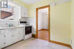 519 DOUGLAS AVENUE | Toronto Ontario | Slide Image Fifteen