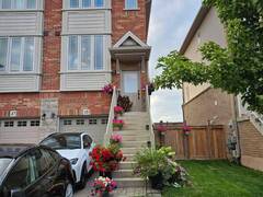 49 EDENROCK DRIVE Hamilton Ontario, L8E 0G6