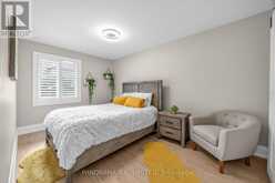 14 AGAR CRESCENT | Toronto Ontario | Slide Image Fifteen
