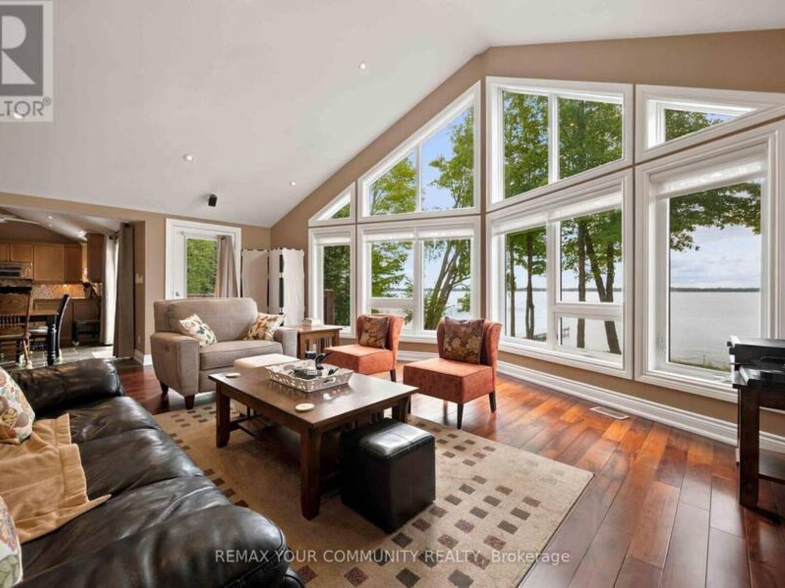 386 BEAR ROAD, Georgina, Ontario L0E 1R0