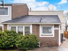 2498 MAINROYAL STREET S Mississauga Ontario, L5L 1C9
