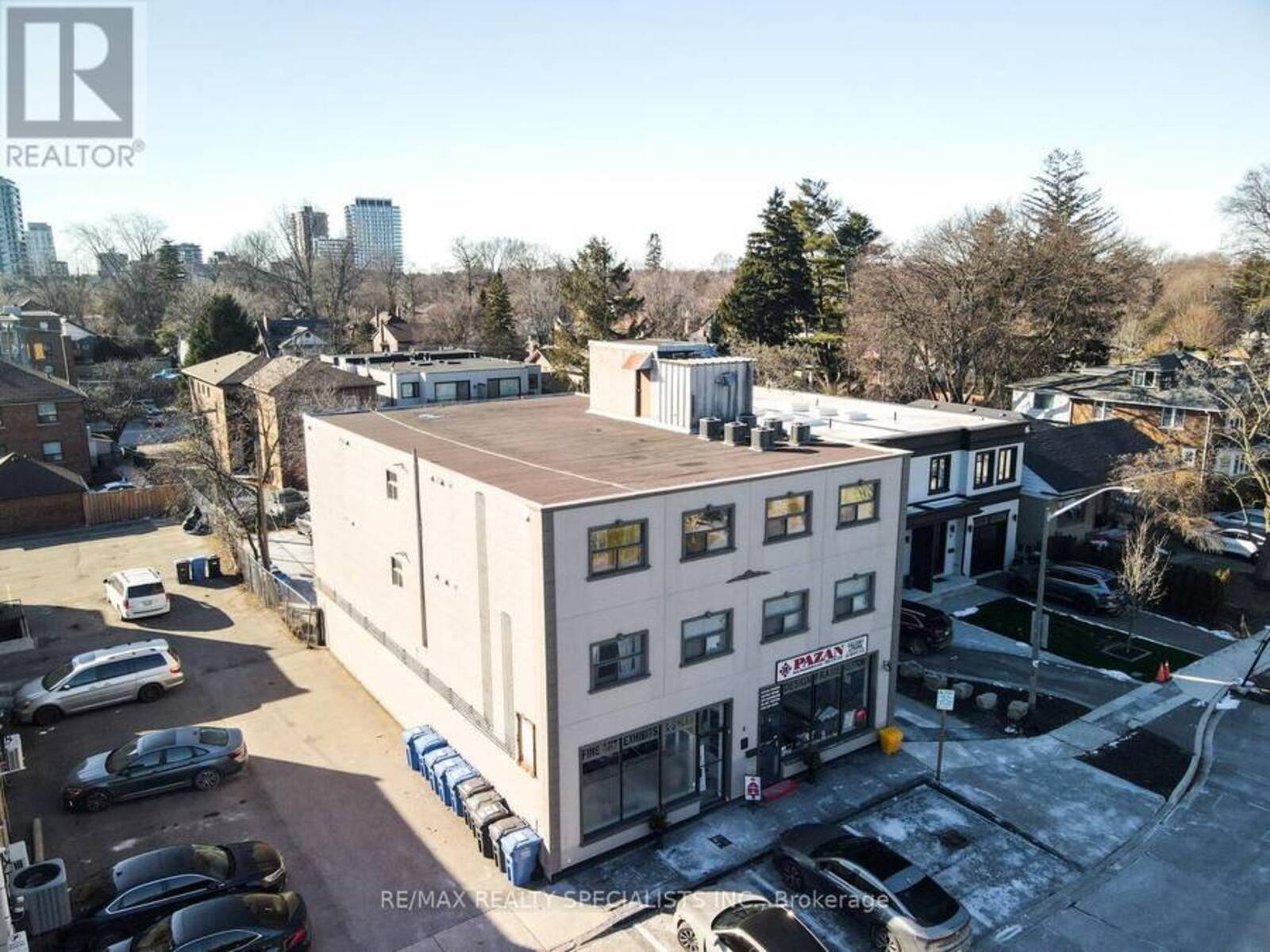 6 BRANT AVENUE, Mississauga, Ontario L5G 3N8