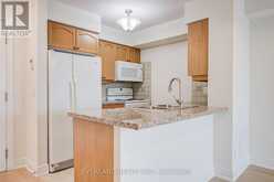 707 - 15 GREENVIEW AVENUE | Toronto Ontario | Slide Image Nine