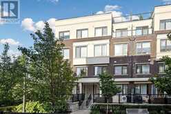 75 - 400 ALEX GARDNER CIRCLE | Aurora Ontario | Slide Image One