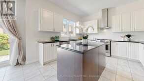 284 EAST'S CORNERS BOULEVARD | Vaughan Ontario | Slide Image Thirteen