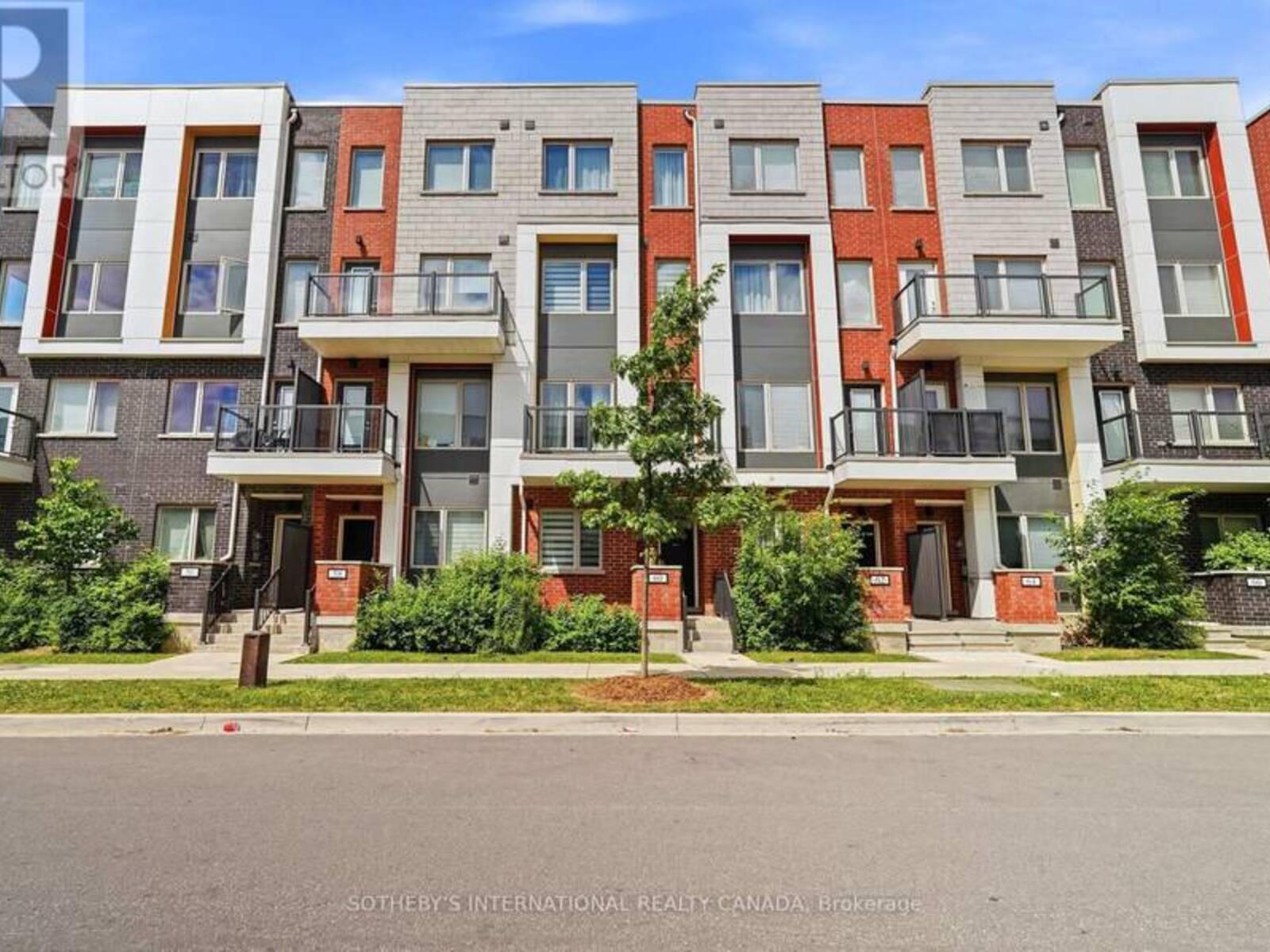 60 WILLIAM DUNCAN ROAD, Toronto, Ontario M3K 0C5