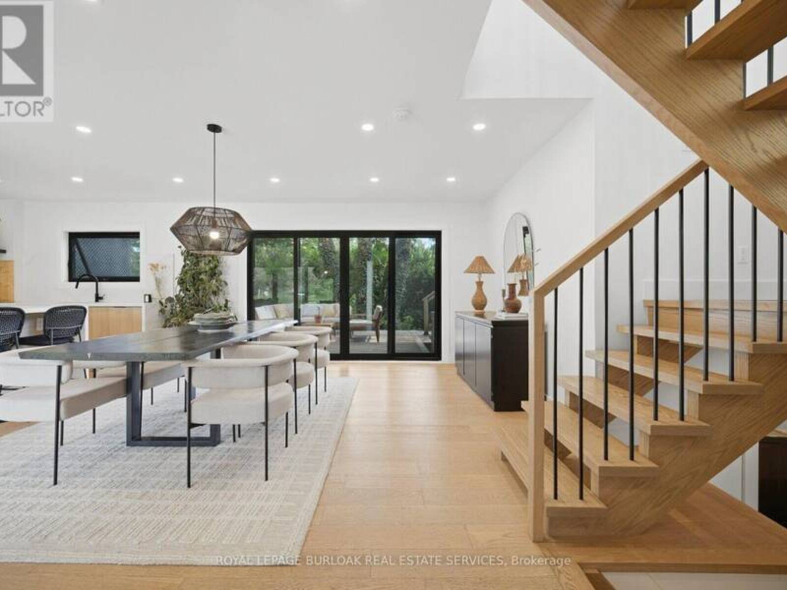 5216 ALTON ROAD, Burlington, Ontario L7L 3H5