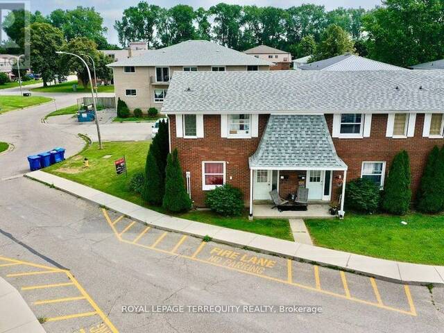 10 ORCHARD PLACE Chatham Ontario, N7M 1A6 - 3 Bedrooms Condo For Sale