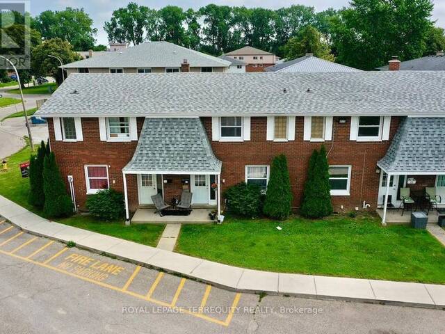 12 ORCHARD PLACE Chatham Ontario, N7M 1A6 - 3 Bedrooms Condo For Sale