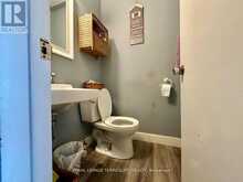 16 ORCHARD PLACE | Chatham Ontario | Slide Image Nine