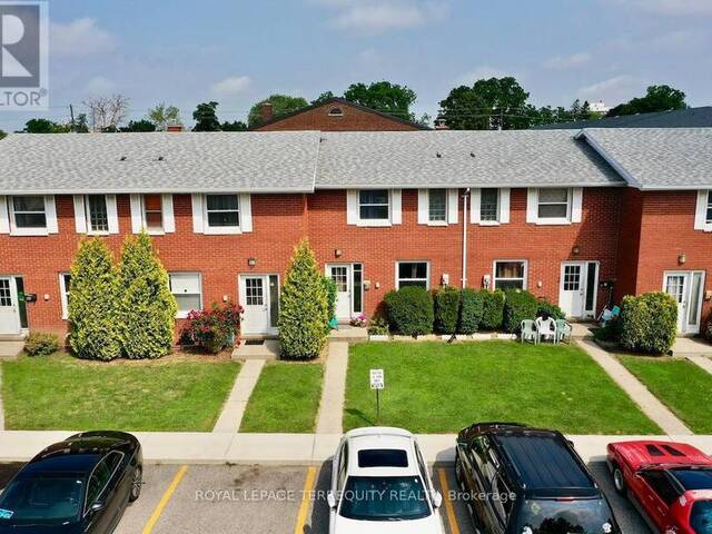 41 ORCHARD PLACE Chatham Ontario, N7M 1A6 - 3 Bedrooms Condo For Sale