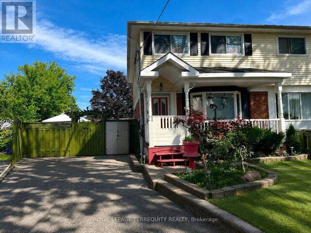 235 BARKLEY CRESCENT Oshawa Ontario, L1J 2E7 - 4 Bedrooms Home For Sale