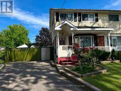235 BARKLEY CRESCENT Oshawa Ontario, L1J 2E7