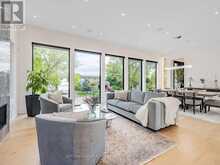 16 SANDERSON CRESCENT | Richmond Hill Ontario | Slide Image Nine