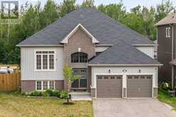 211 ROY DRIVE | Stayner Ontario | Slide Image Three