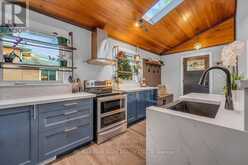 1286 NAPIER CRESCENT | Oakville Ontario | Slide Image Twelve