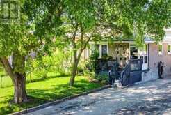1286 NAPIER CRESCENT | Oakville Ontario | Slide Image Two