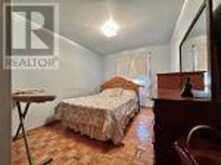 10-16 ORCHARD PLACE | Chatham Ontario | Slide Image Fourteen