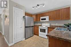 18 - 22 JENNY CRESCENT | Smithville Ontario | Slide Image Nine