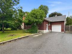1213 ERINDALE DRIVE Ottawa Ontario, K2C 2G2