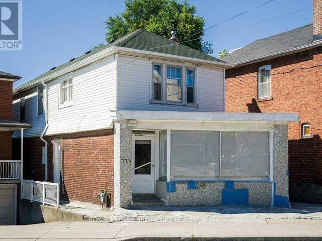 724 VAUGHAN ROAD Toronto Ontario, M6E 2Y9 - 3 Bedrooms Home For Sale
