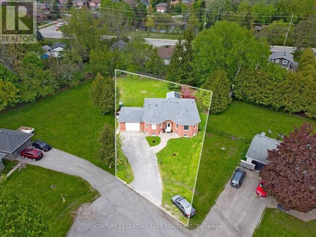 4 BAY COURT Georgina Ontario, L4P 1B3 - 4 Bedrooms Home For Sale