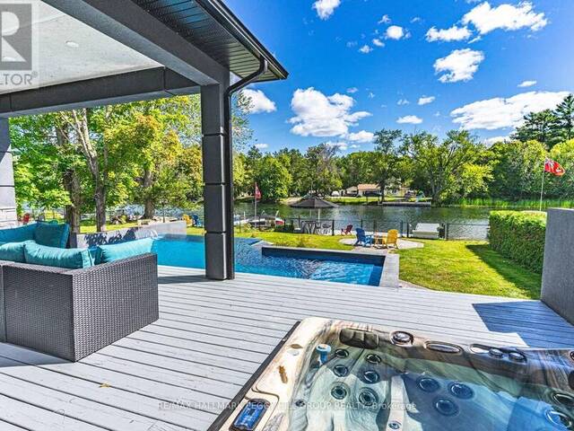 1657 PENINSULA POINT ROAD Severn Ontario, P0E 1N0 - 4 Bedrooms Waterfront Home For sale