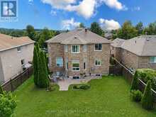 31 LOGAN COURT | Barrie Ontario | Slide Image Three