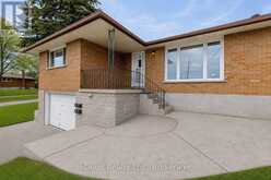 28 HOFFMAN STREET | Kitchener Ontario | Slide Image Two