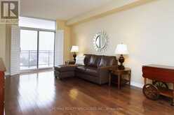 809 - 810 SCOLLARD COURT | Mississauga Ontario | Slide Image Fifteen