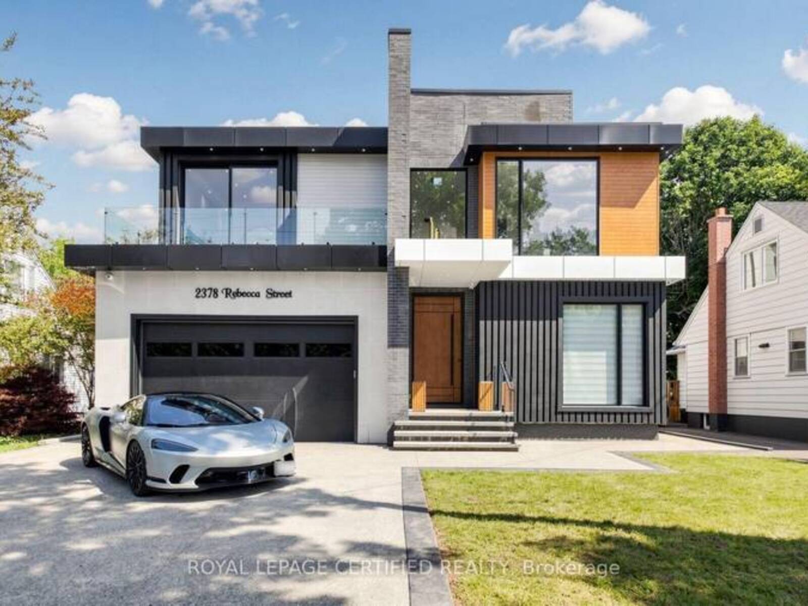 2378 REBECCA STREET, Oakville, Ontario L6L 2A9
