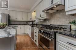 892 NORTH SHORE BOULEVARD W | Burlington Ontario | Slide Image Nine