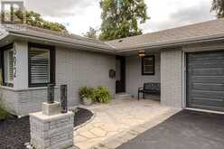892 NORTH SHORE BOULEVARD W | Burlington Ontario | Slide Image Thirty-seven