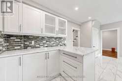 22 HAVENRIDGE DRIVE | Toronto Ontario | Slide Image Thirteen