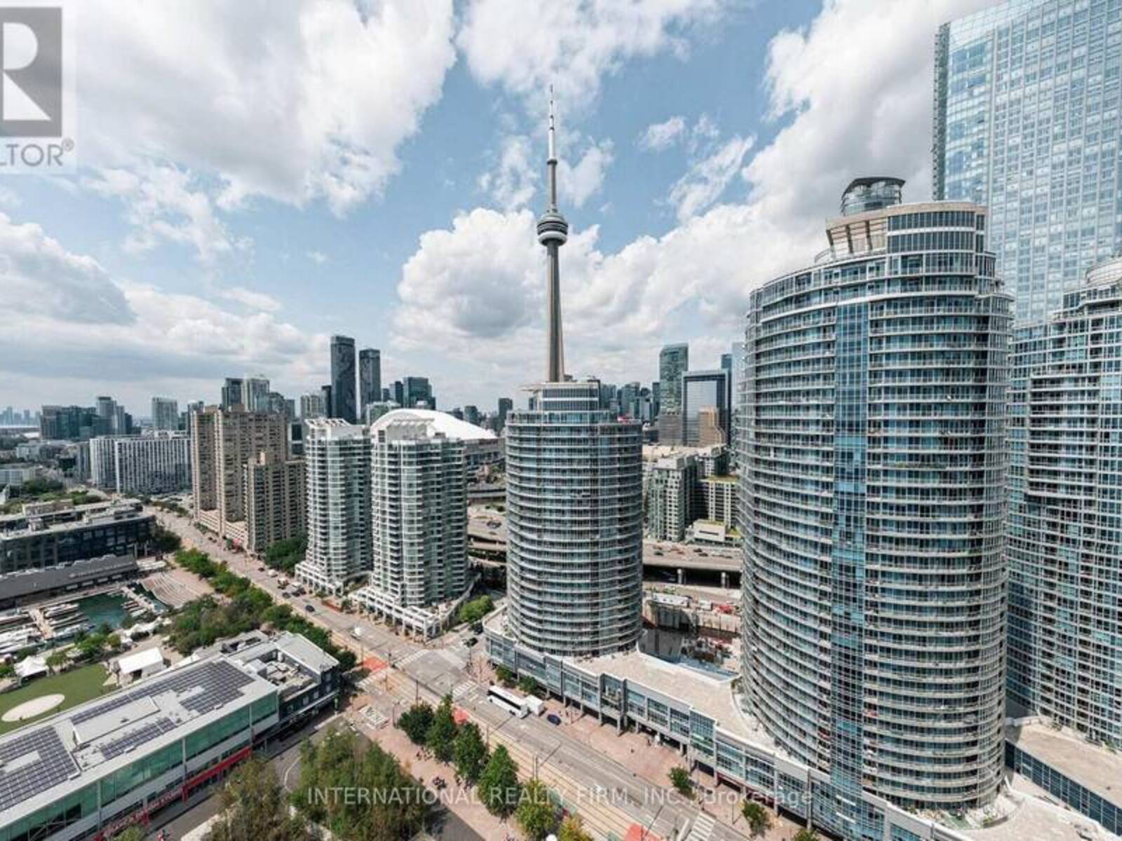 PH4 - 218 QUEENS QUAY W, Toronto, Ontario M5J 2Y6