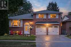 31 CROWN CRESCENT | Bradford West Gwillimbury Ontario | Slide Image One