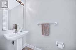 2 CREEKLAND AVENUE N | Whitchurch-Stouffville Ontario | Slide Image Eight