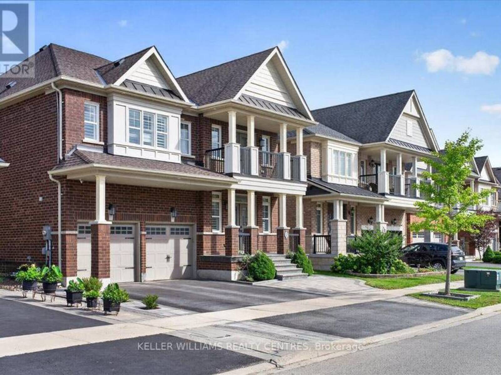2 CREEKLAND AVENUE N, Whitchurch-Stouffville, Ontario L4A 1T8