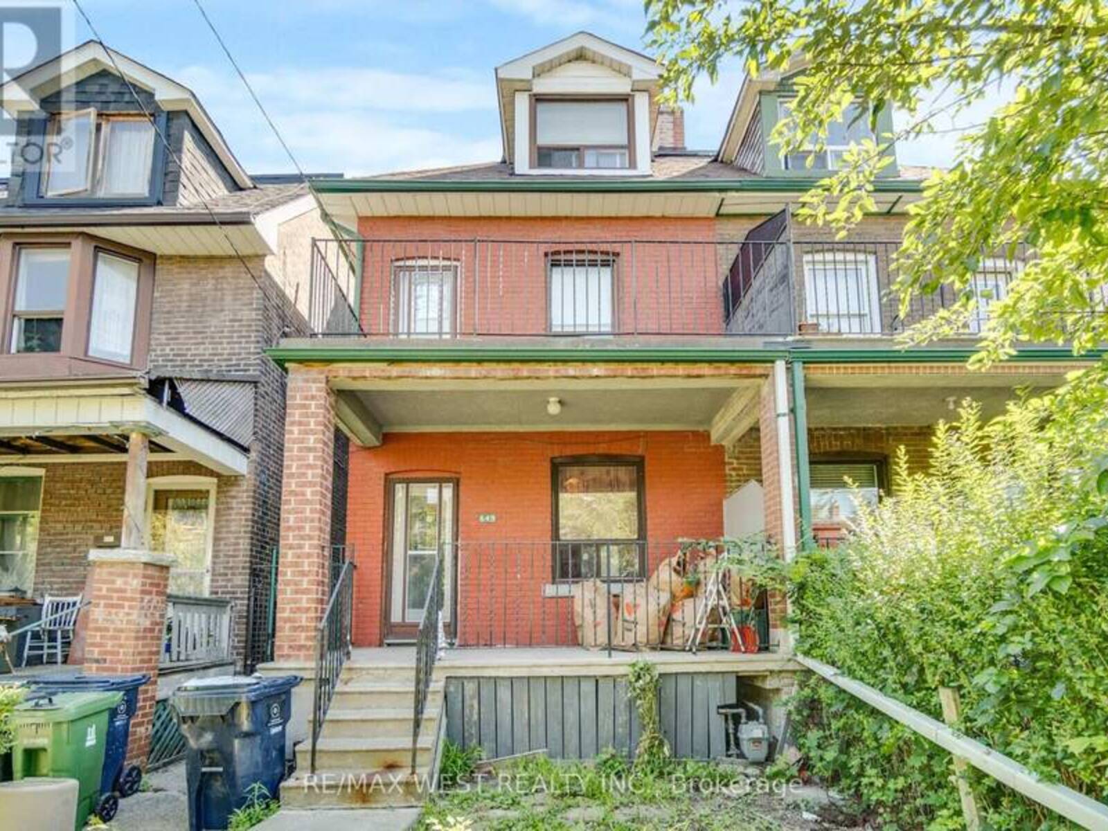 649 CRAWFORD STREET N, Toronto, Ontario M6G 3K1