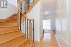 12 GLOBEMASTER LANE | Richmond Hill Ontario | Slide Image Five