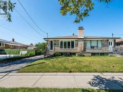 151 LANYARD ROAD Toronto Ontario, M9M 1Z3