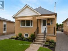 50 HAVERSON BOULEVARD Toronto Ontario, M6M 3J6