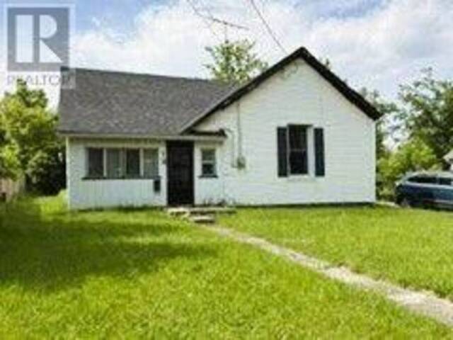 18 YOUNG STREET Halton Hills Ontario, L7J 2G6 - 2 Bedrooms Home For Sale