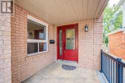 5922 DALEBROOK CRESCENT | Mississauga Ontario | Slide Image Three