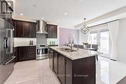 44 CLARA MAY AVENUE | East Gwillimbury Ontario | Slide Image Six